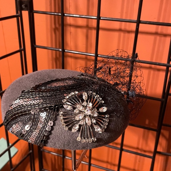 Gray Beret with Black Sequin and Mesh Detail - Picture 2 of 5